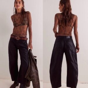 We The Free Good Luck
Coated Barrel Jeans Pants Black back tag only Size 26